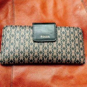 Used very little. In excellent condition